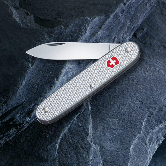 VICTORINOX SWISS ARMY 1 MEDIUM POCKET KNIVE WITH ALOX SCALES 0.8000.26 Swiss made pocket knife with 1 function and high-grade Alox scales